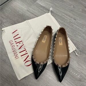 VALENTINO Patent Rockstud Ballet Flats Black Gold Studs 37.5